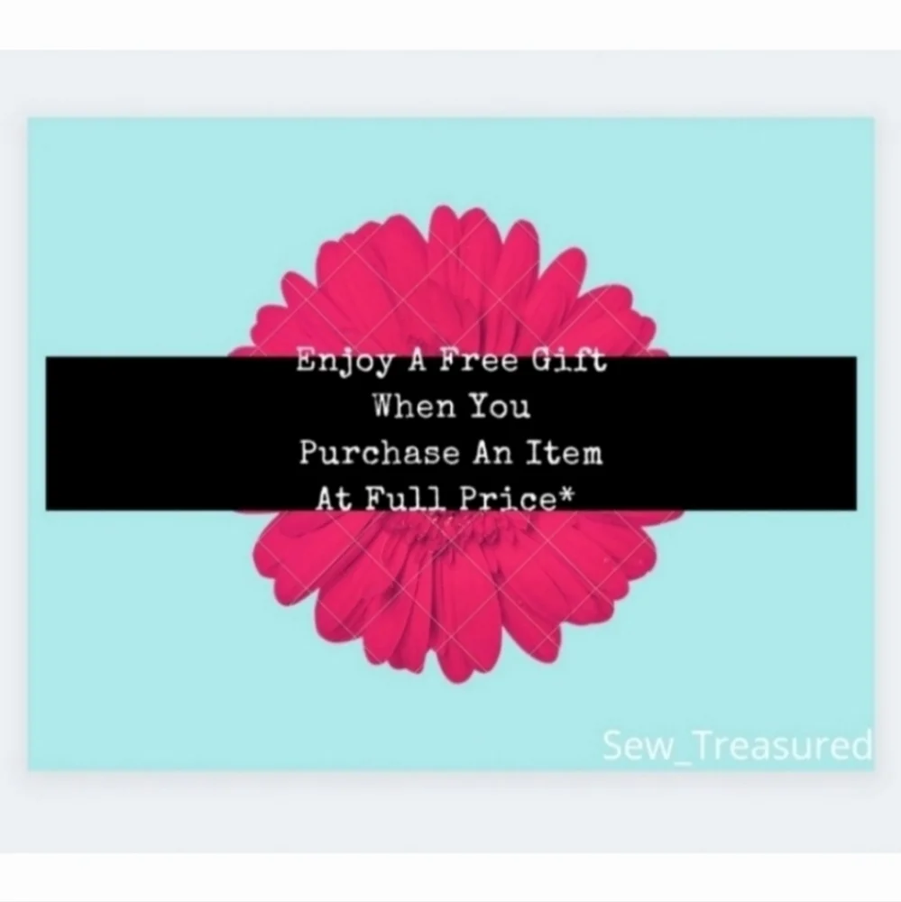 White Cold Shoulder Maxi Dress - Picture 4 of 4